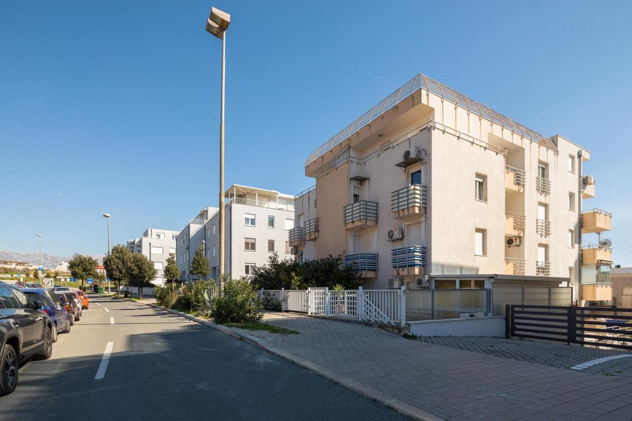 Apartment Zenta *